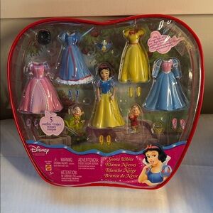 Disney Snow White Polly pocket Dress-Up Set